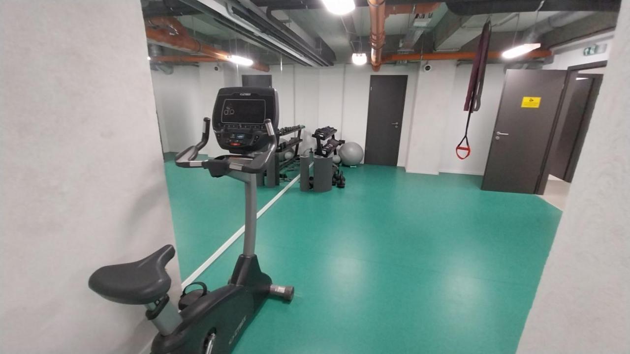 Peaceful Basement Apartment With Terrace & Free Gym 布达佩斯 外观 照片